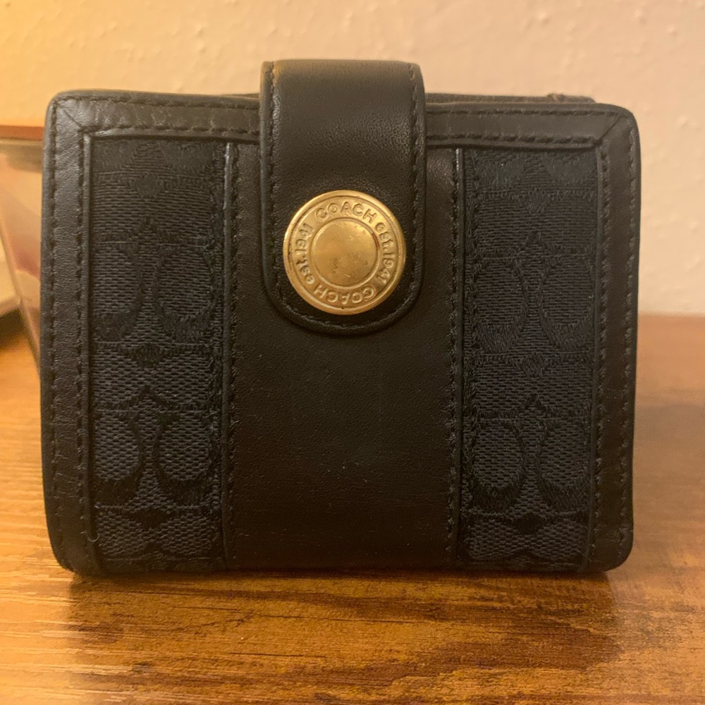 COACH JAQUARD TRIFOLD LEATHER TRIM IN BLACK WALLET GOLD ACCENT - Picture 5 of 16